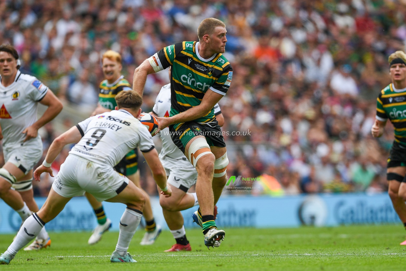Alex Coles of Northampton Saints passes the ball during the Gallagher PREM Final match Northampton Saints vs Exeter Chiefs at Allianz Stadium, Twickenham, United Kingdom on 20 June 2026.

(Photo by Alex Williamson/News Images)