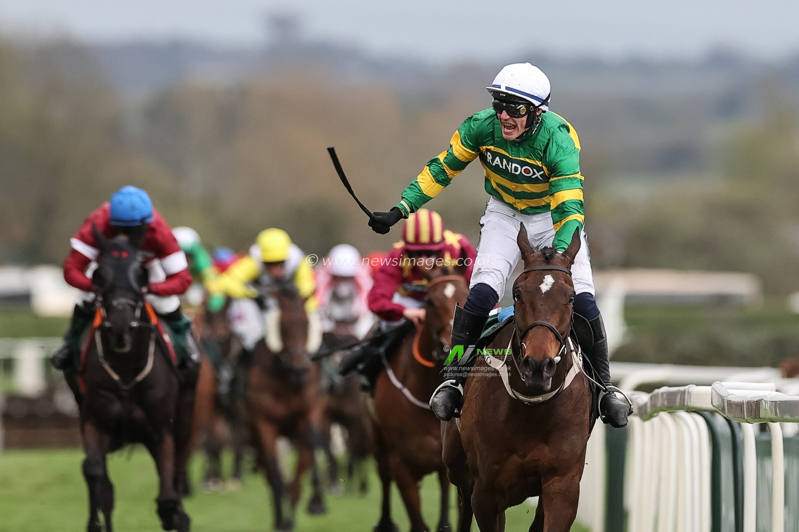 Paul Townend wins the 16:00 Randox Grand National Handicap Chase on I Am Maximus during the Randox Grand National Day 2024 at Aintree Racecourse, Liverpool, United Kingdom, 13th April 2024

(Photo by Mark Cosgrove/News Images)