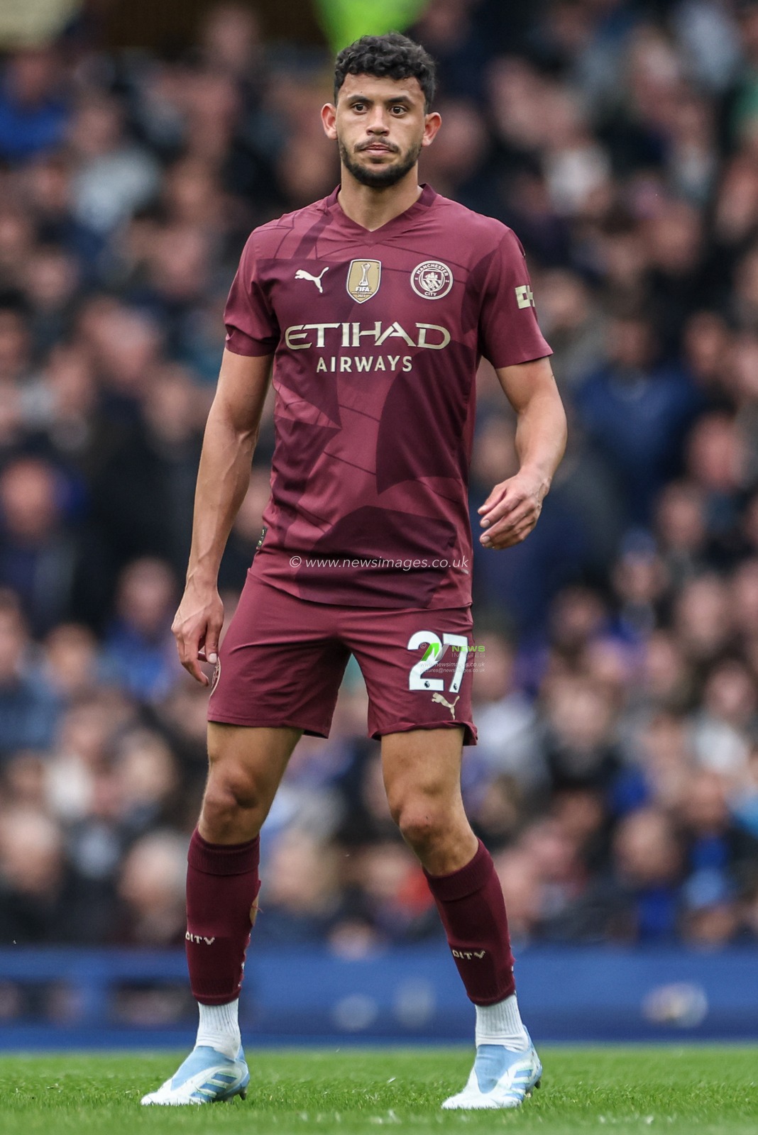 Matheus Nunes of Manchester City during the Premier League match Everton vs Manchester City at Goodison Park, Liverpool, United Kingdom, 19th April 2025

(Photo by Mark Cosgrove/News Images)