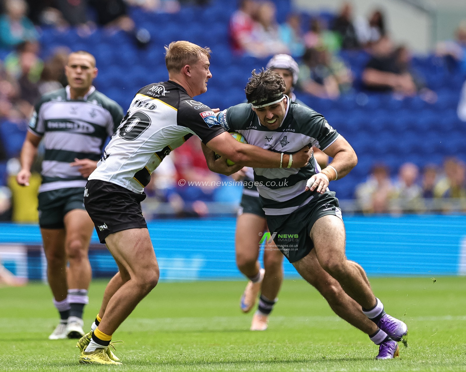 Cole Geyer of Huddersfield Giants is tackled by Oli Field of York Knights during the Betfred Super League Magic Weekend match Huddersfield Giants vs York Knights at Hill Dickinson Stadium, Liverpool, United Kingdom on 04 July 2026

(Photo by Mark Cosgrove/News Images)