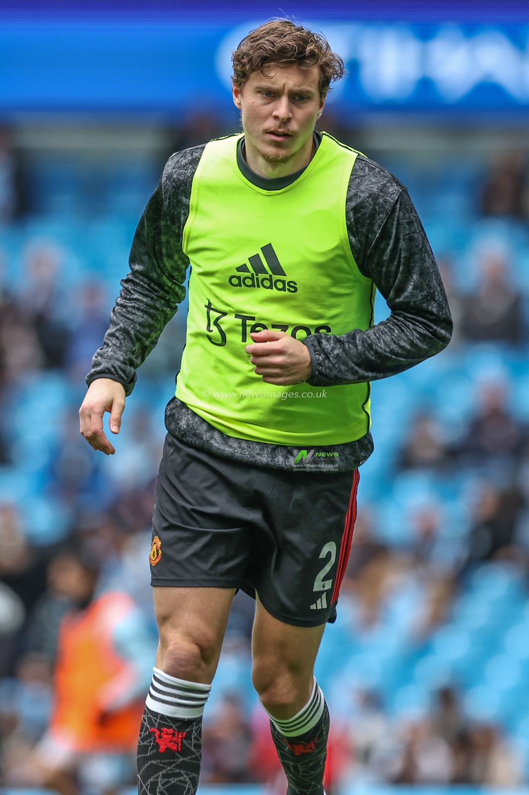 Victor LindelÃ¶f of Manchester United in the pregame warmup session during the Premier League match Manchester City vs Manchester United at Etihad Stadium, Manchester, United Kingdom, 3rd March 2024

(Photo by Mark Cosgrove/News Images)