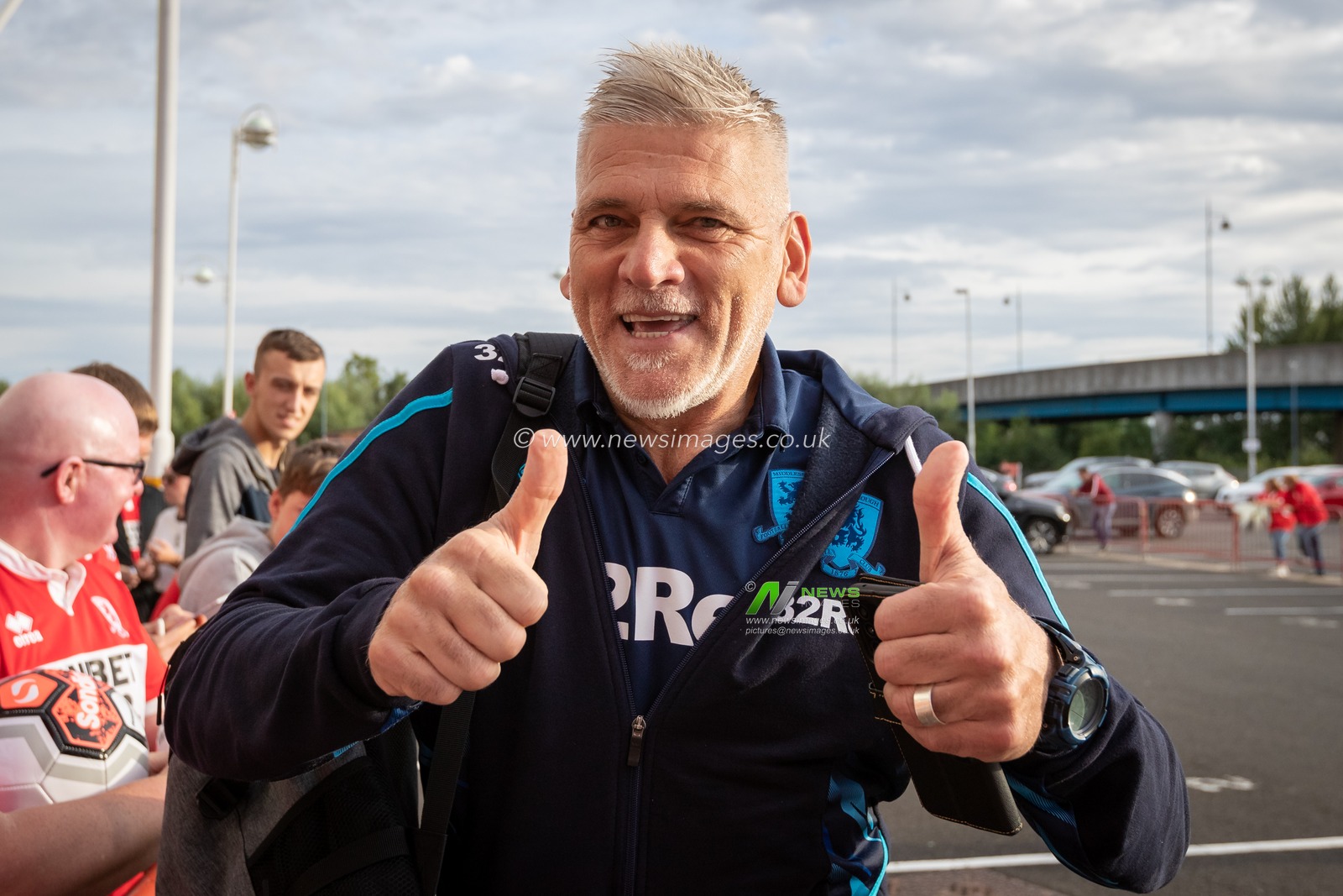 Leo Percovich gives a thumbs up as he arrives at The Riverside Stadium ahead of the Sky Bet Championship match Middlesbrough vs Sunderland at Riverside Stadium, Middlesbrough, United Kingdom, 5th September 2022

(Photo by James Heaton/News Images)
