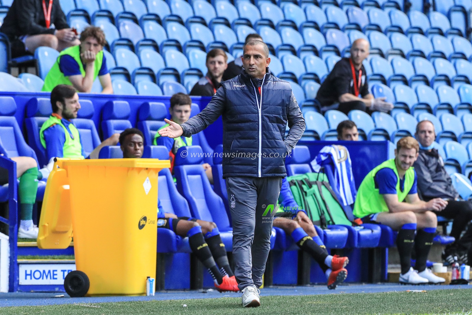 Sabri Lamouchi manager of Nottingham Forest reacts during the game