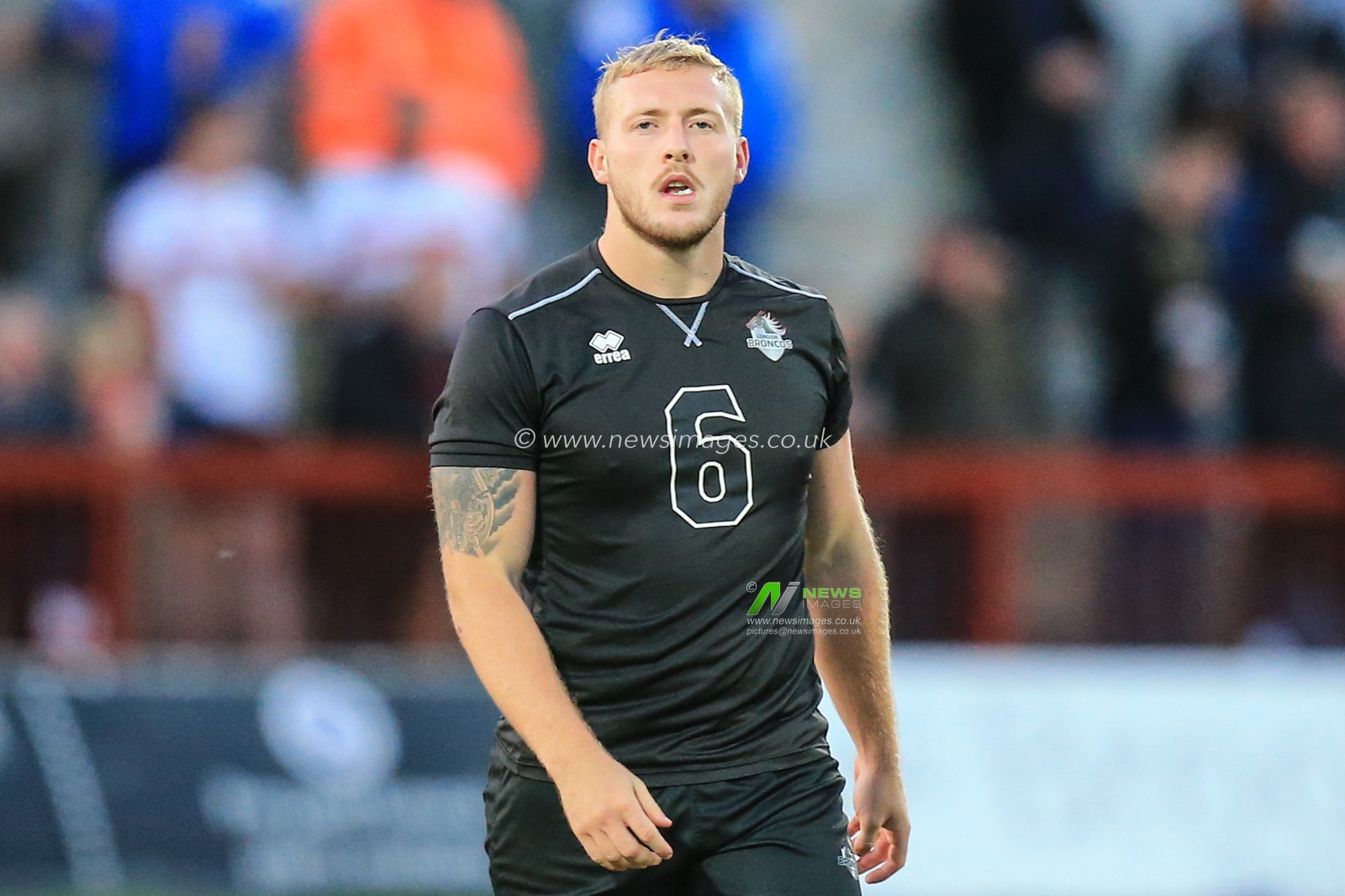 6th September 2019 , KCOM Craven Park, Hull, England;  Betfred Super League Rugby, Round 28, Hull KR vs London Broncos ; Jordan Abdull (6) of London Broncos warming up 

Credit: David Greaves/News Images
