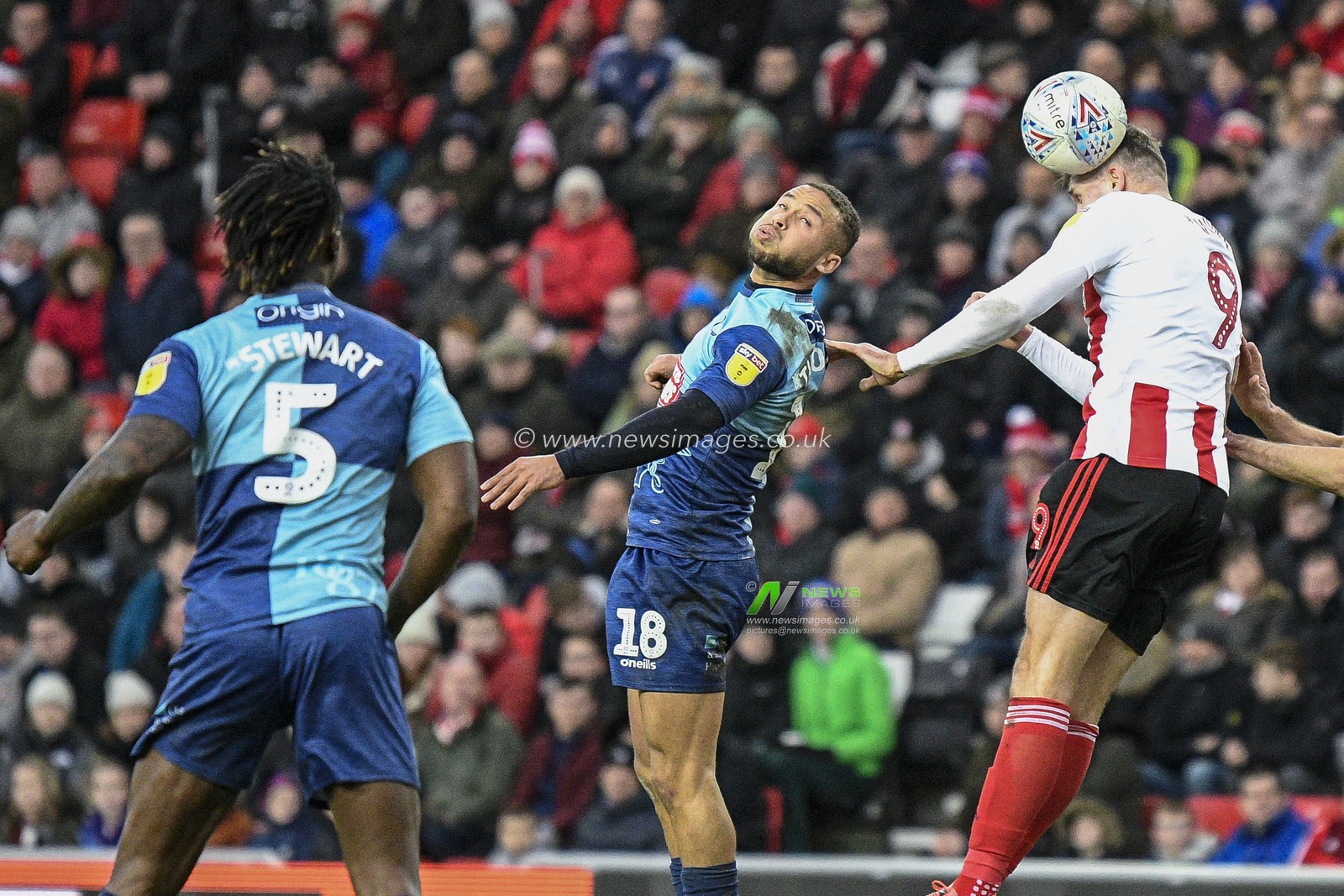 11th January 2020, Stadium Of Light, Sunderland, England; Sky Bet League 1, Sunderland v Wycombe Wanderers : Charlie Wyke (9) of Sunderland heads the ball

Credit: Iam Burn/News Images