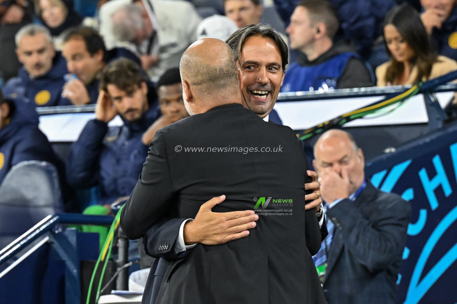 The two managers Pep Guardiola manager of Manchester City and Simone Inzaghi manager of Inter Milan shake hands ahead of the UEFA Champions League league stage match Manchester City vs Inter Milan at Etihad Stadium, Manchester, United Kingdom, 18th September 2024

(Photo by Cody Froggatt/News Images)