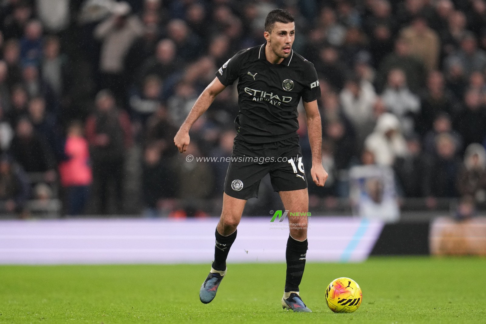 Rodri of Manchester City during the Premier League match Tottenham Hotspur vs Manchester City at Tottenham Hotspur Stadium, London, United Kingdom, 1st February 2026

(Photo by Harvey Murphy/News Images)