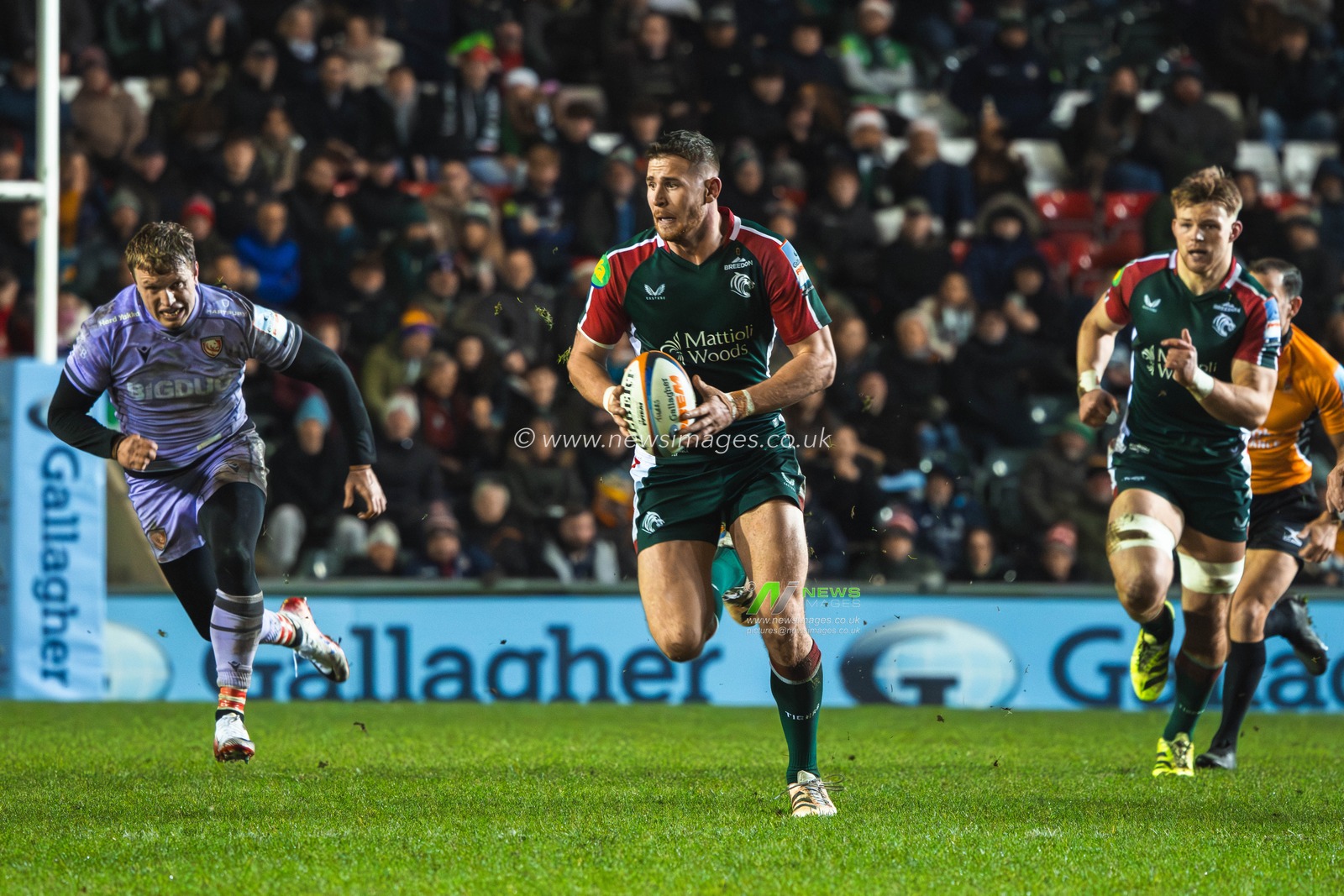 Freddie Steward of Leicester Tigers during the Gallagher Premiership match Leicester Tigers vs Gloucester Rugby at Mattioli Woods Welford Road Stadium, Leicester, United Kingdom, 19th December 2025

(Photo by Craig Evans/News Images)

*** GER AUT SUI OUT ***