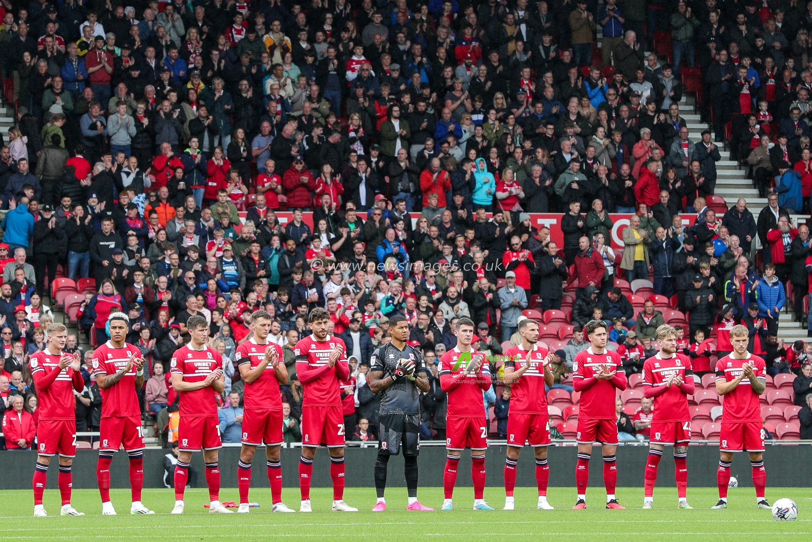A minuteâ€™s applause is observed by both teams ahead of the Sky Bet Championship match Middlesbrough vs Millwall at Riverside Stadium, Middlesbrough, United Kingdom, 5th August 2023

(Photo by James Heaton/News Images)
