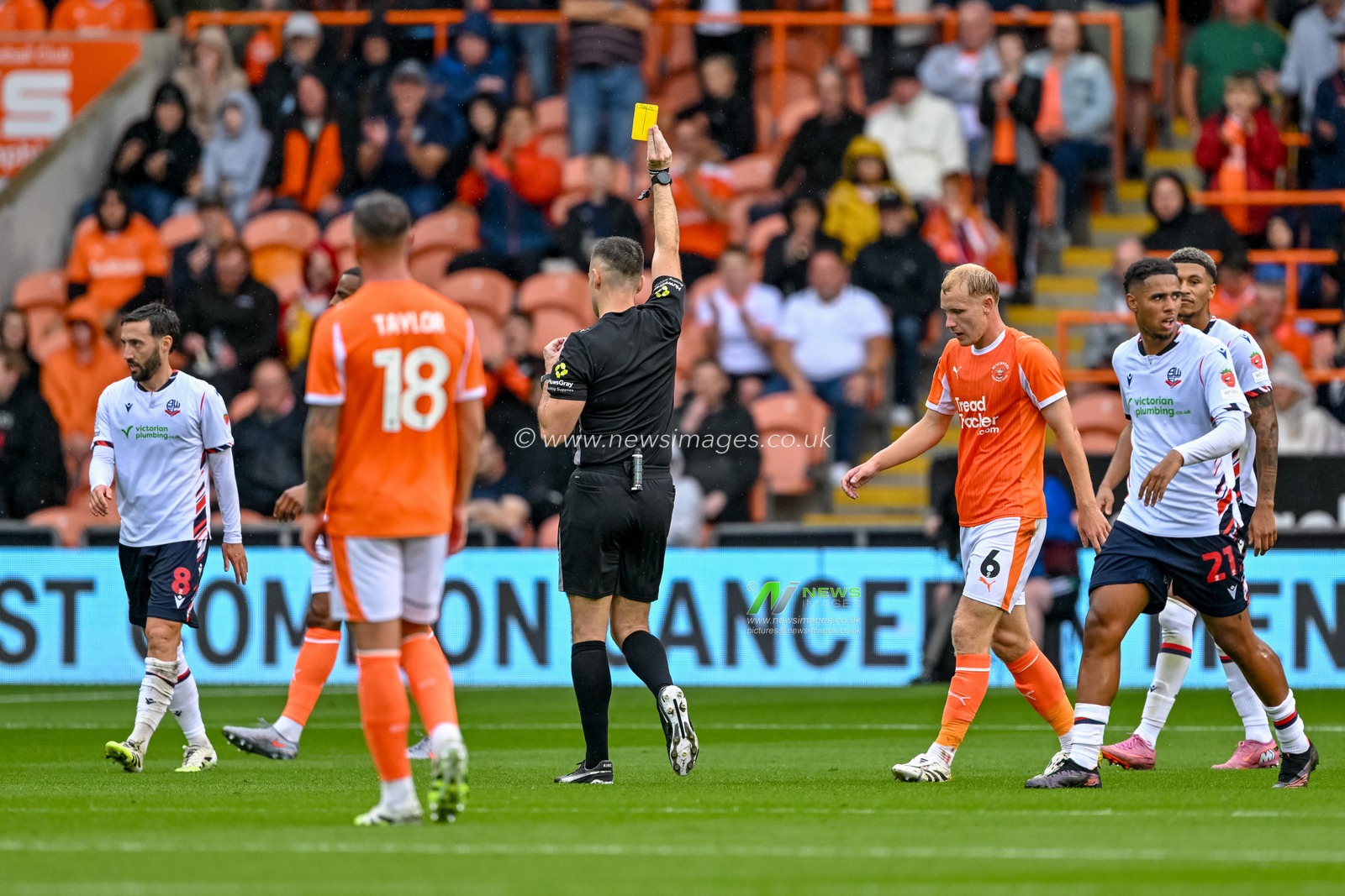 A yellow card from referee Tom Neild during the Sky Bet League 1 match Blackpool vs Bolton Wanderers at Bloomfield Road, Blackpool, United Kingdom, 30th August 2025

(Photo by Adam Gee/News Images)
