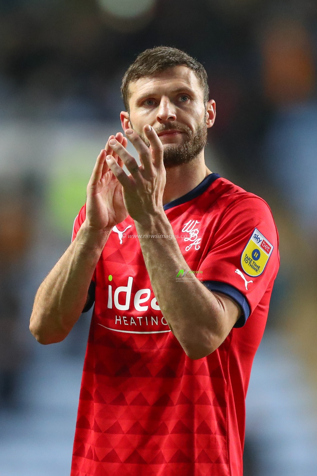 Erik Pieters #15 of West Bromwich Albion applauds the travelling fans after the Sky Bet Championship match Coventry City vs West Bromwich Albion at Coventry Building Society Arena, Coventry, United Kingdom, 21st December 2022

(Photo by Gareth Evans/News Images)