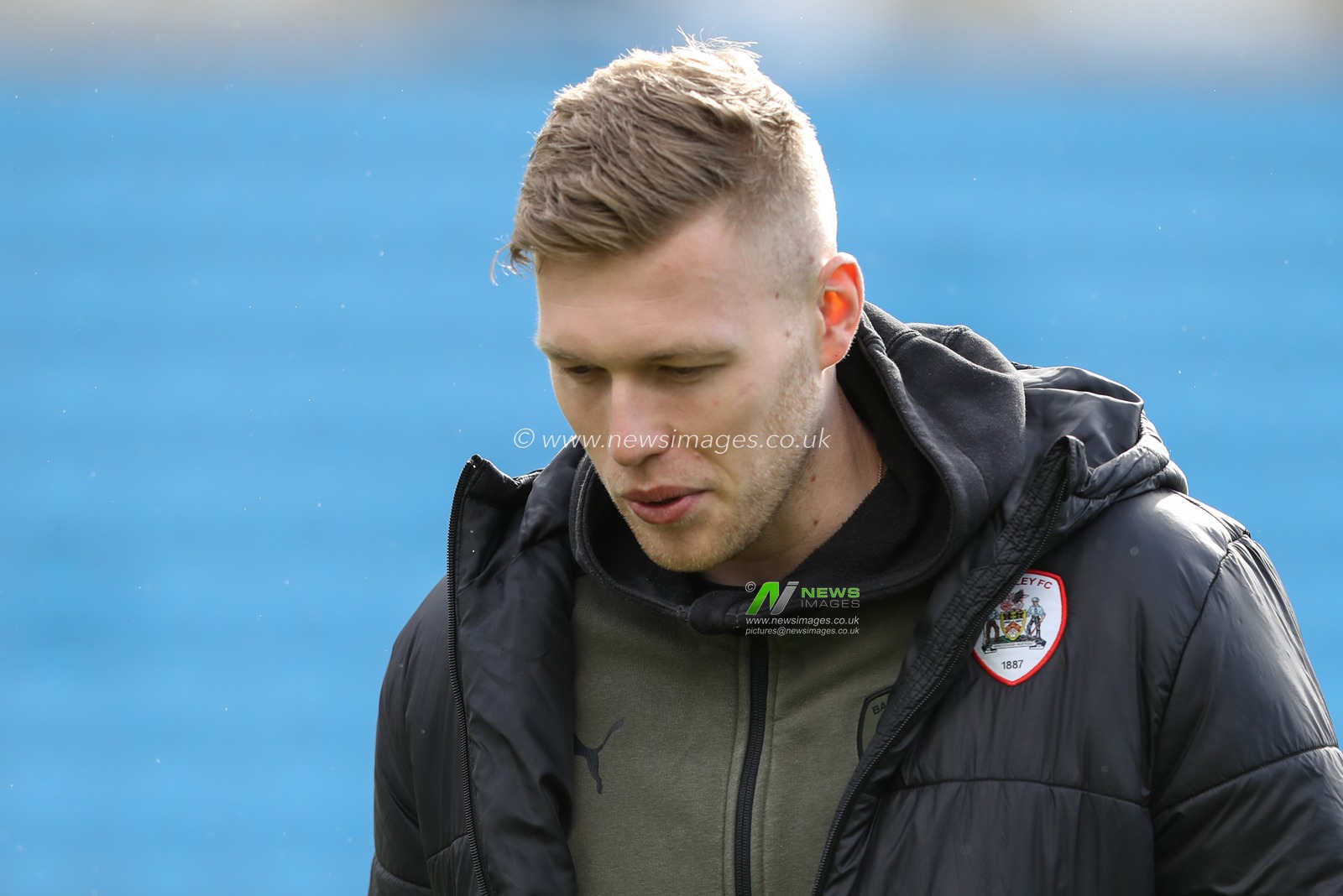 Sam Cosgrove of Barnsley arrives during the Sky Bet League 1 match Wycombe Wanderers vs Barnsley at Adams Park, High Wycombe, United Kingdom, 2nd March 2024

(Photo by Alfie Cosgrove/News Images)