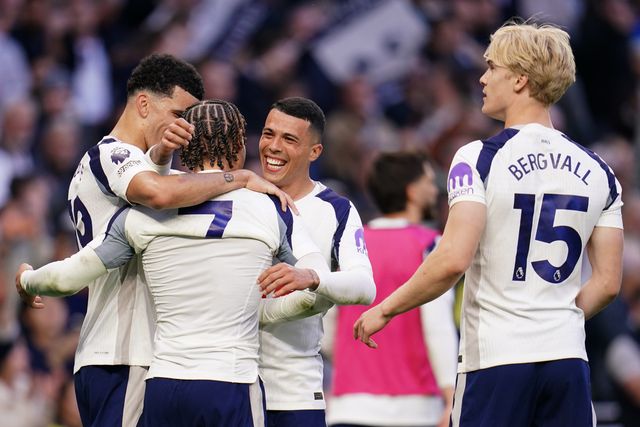 Tottenham players celebrate Xavi Simons of Tottenham Hotspur goal during the Premier League match Tottenham Hotspur vs Brighton & Hove Albion at Tottenham Hotspur Stadium, London, United Kingdom on 18 April 2026

(Photo by Harvey Murphy/News Images)