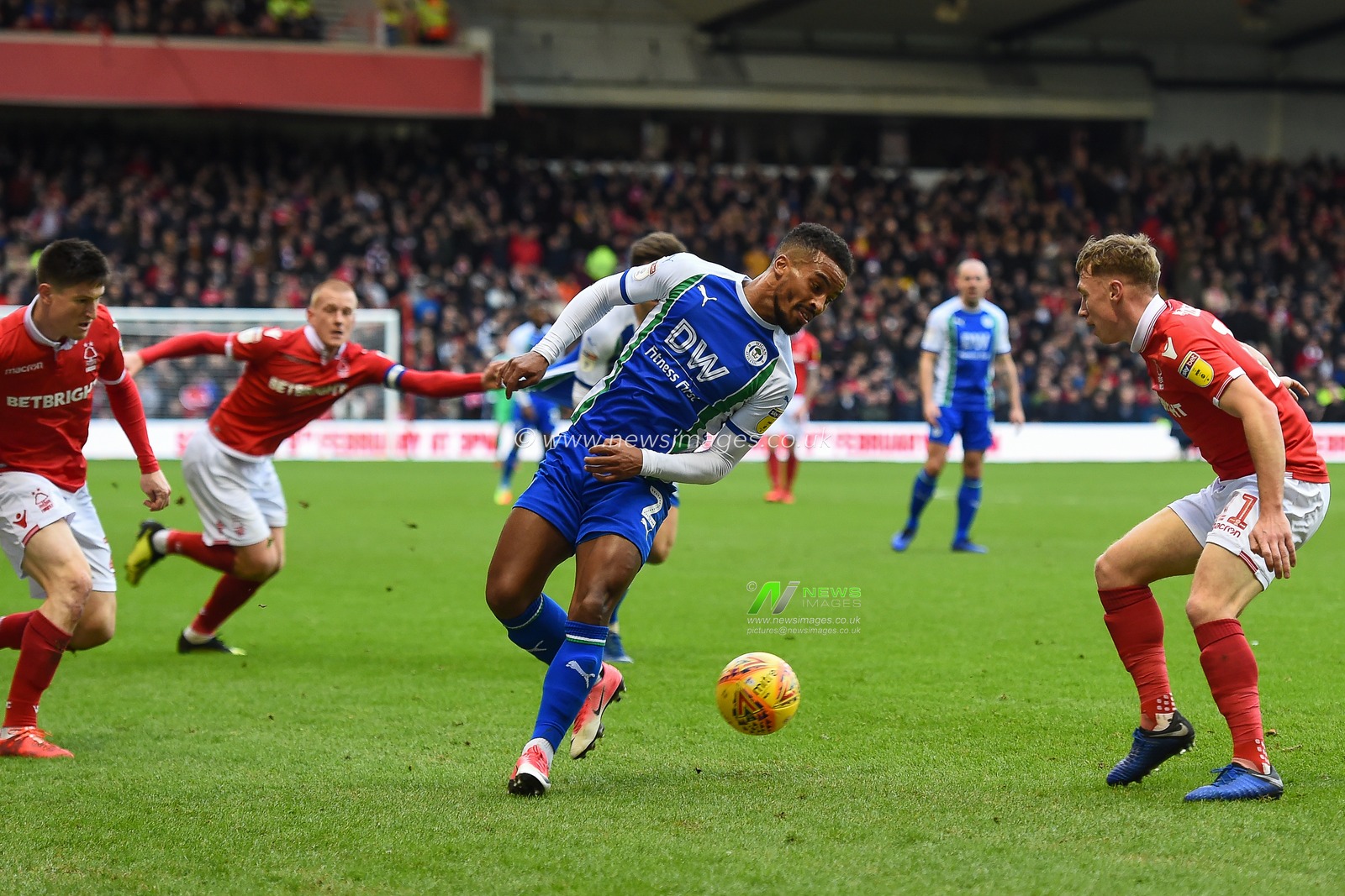 26th January 2019, City Ground, Nottingham, England ; Sky Bet Championship, Nottingham Forest v Wigan Athletic : Nathan Byrne (2) of Wigan back-heels the ball

Credit: Jon Hobley/News Images

English Football League images are subject to DataCo Licence