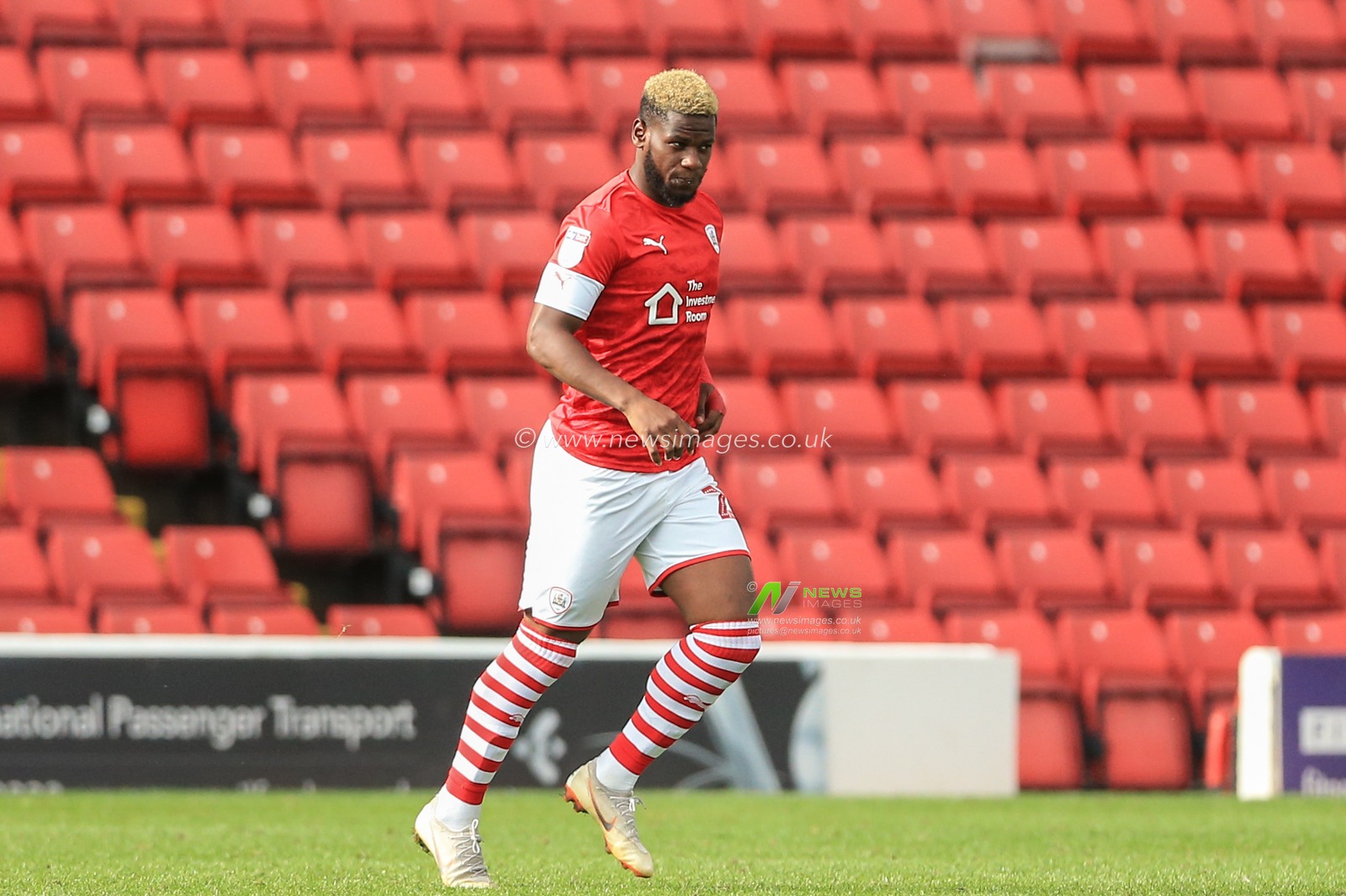 3rd August 2019, Oakwell, Barnsley, England; Sky Bet Championship, Barnsley vs Fulham ; Mamadou Thiam (26) of Barnsley during the game\


Credit: Mark Cosgrove/News Images

English Football League images are subject to DataCo Licence