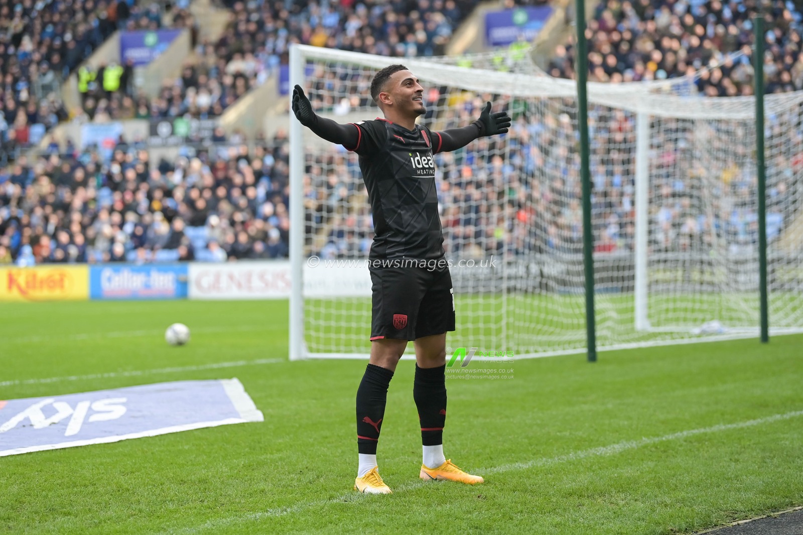 Karlan Grant #18 of West Bromwich Albion celebrates his goal to make it 0-1 to West Bromwich Albion