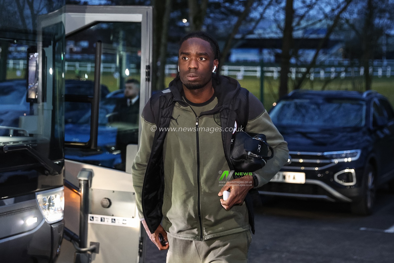 Devante Cole of Barnsley arrives during the Sky Bet League 1 match Carlisle United vs Barnsley at Brunton Park, Carlisle, United Kingdom, 12th March 2024

(Photo by Mark Cosgrove/News Images)