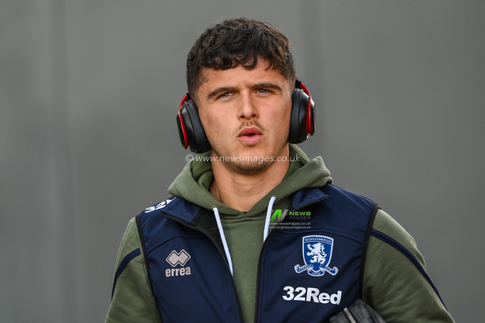 Ryan Giles #3 of Middlesbrough arrives ahead of the Sky Bet Championship match Bristol City vs Middlesbrough at Ashton Gate, Bristol, United Kingdom, 10th April 2023

(Photo by Craig Thomas/News Images)