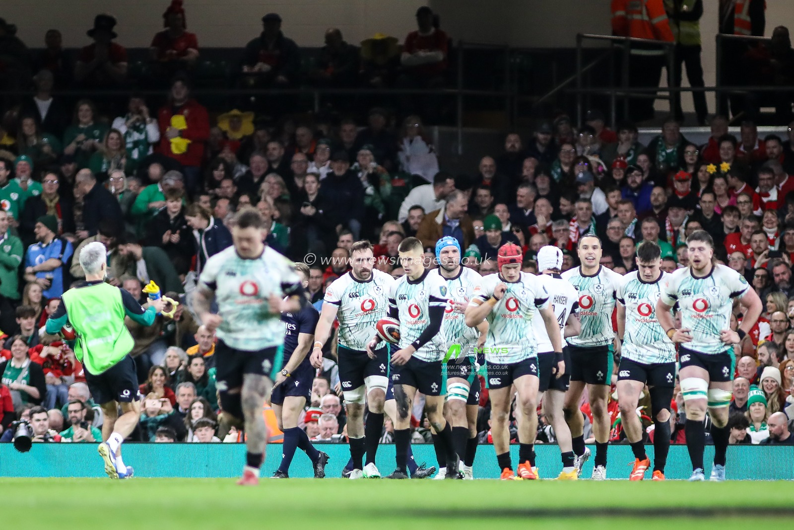 Jack Conan of Ireland scores the games first try during the 2025 Guinness 6 Nations match Wales vs Ireland at Principality Stadium, Cardiff, United Kingdom, 22nd February 2025

(Photo by Andrew Lewis/News Images)