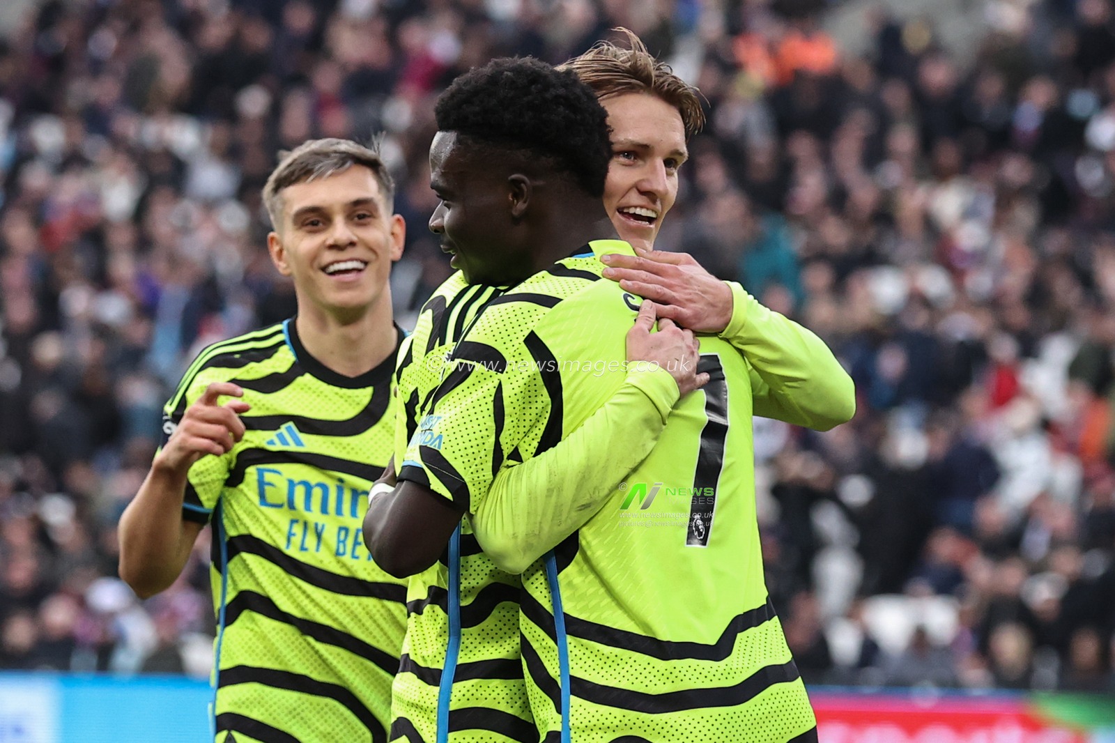 Bukayo Saka of Arsenal celebrates his goal to make it 0-5 during the Premier League match West Ham United vs Arsenal at London Stadium, London, United Kingdom, 11th February 2024

(Photo by Mark Cosgrove/News Images)