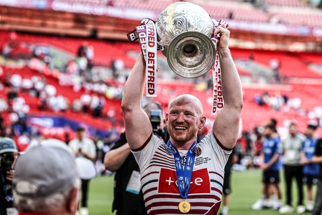 Liam Farrell of Wigan Warriors lifts the Betfred Challenge Cup Final Trophy during the Betfred Challenge Cup Final match Wigan Warriors vs Hull KR at Wembley Stadium, London, United Kingdom on 30 May 2026

(Photo by Alfie Cosgrove/News Images)