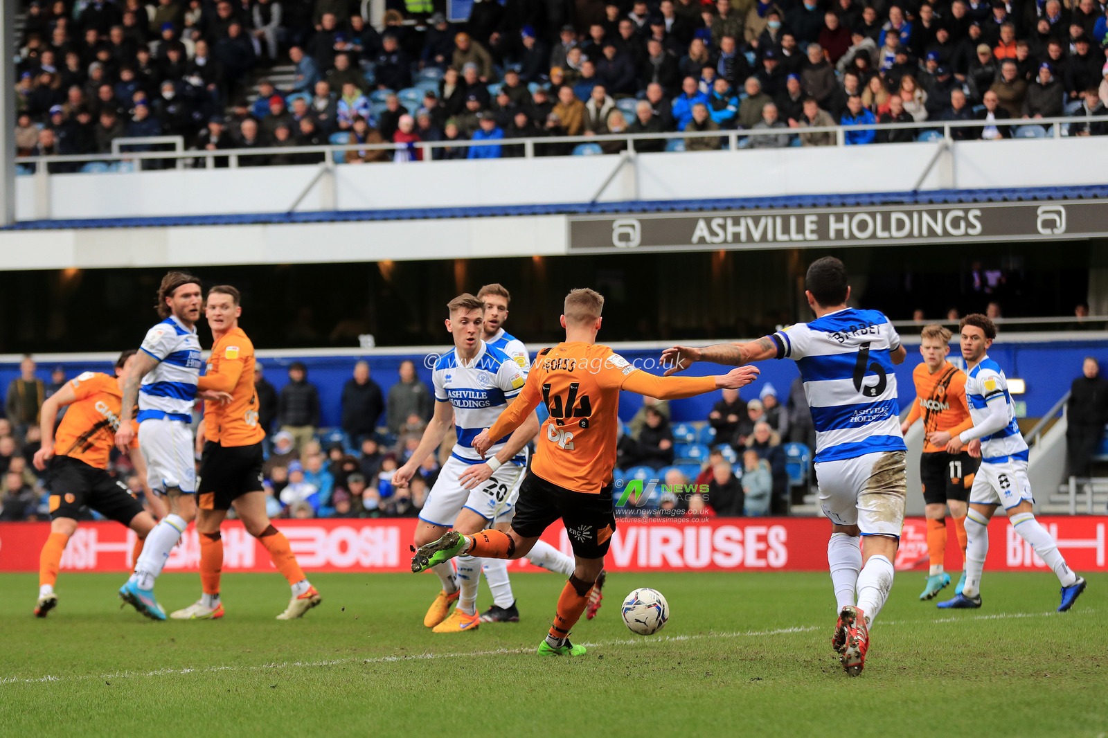 GOAL: Marcus Forss #44 of Hull City fires home the shot.