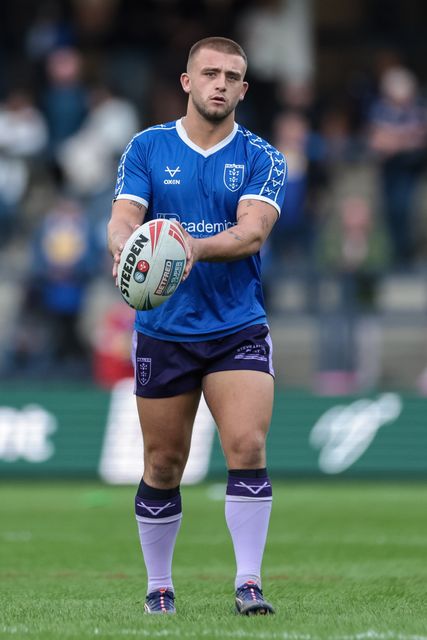 Mikey Lewis of Hull KR in the pre-game warm up during the Betfred Super League round 23 match Leeds Rhinos vs Hull KR at Headingley Stadium, Leeds, United Kingdom, 21st August 2025

(Photo by Mark Cosgrove/News Images)