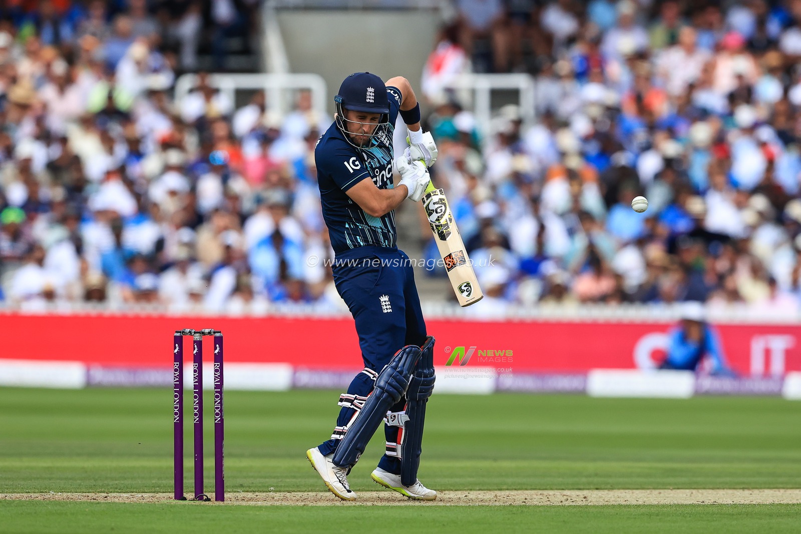Liam Livingstone of England reacts as he is caught by a bouncer