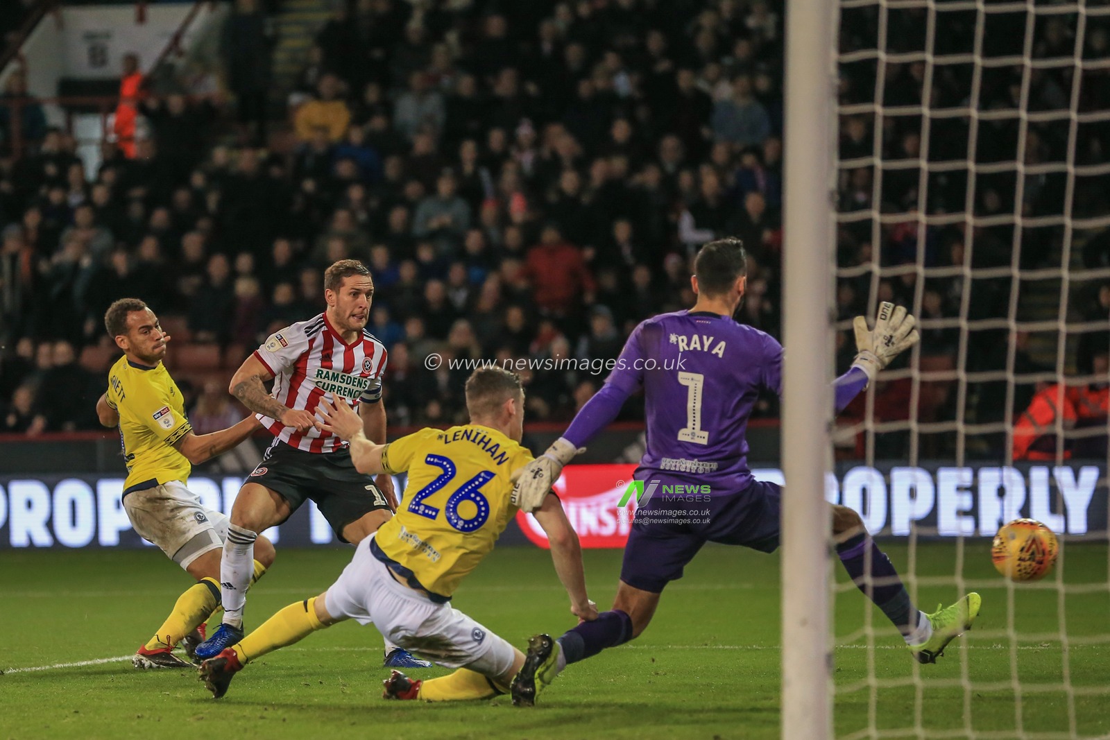 29th December 2018, Bramall Lane, Sheffield, England; Sky Bet Championship, Sheffield United vs Blackburn ; 
 Billy Sharp (10) of Sheffield United scores to make it 1-0

Credit: Mark Cosgrove/News Images

English Football League images are subject to DataCo Licence