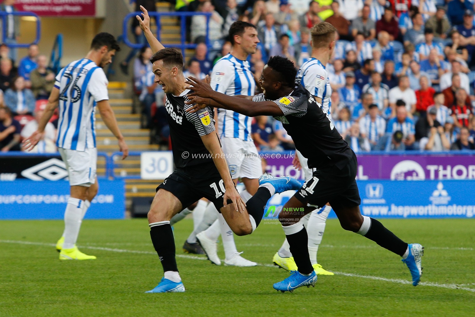 5th August 2019, John Smiths Stadium, Huddersfield England; Sky Bet Championship, Huddersfield Town vs Derby County ; Tom Lawrence (10) of Derby County scores to make it  2-0 and celebrates his second goal of the game 


Credit: Kurt Fairhurst/News Images

English Football League images are subject to DataCo Licence