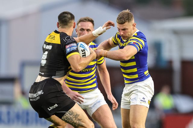 Sam Wood of York Knights is tackled by George Williams of Warrington Wolves during the Betfred Super League round 23 match Warrington Wolves vs York Knights at The Halliwell Jones Stadium, Warrington, United Kingdom on 13 August 2026

(Photo by Mark Cosgrove/News Images)
