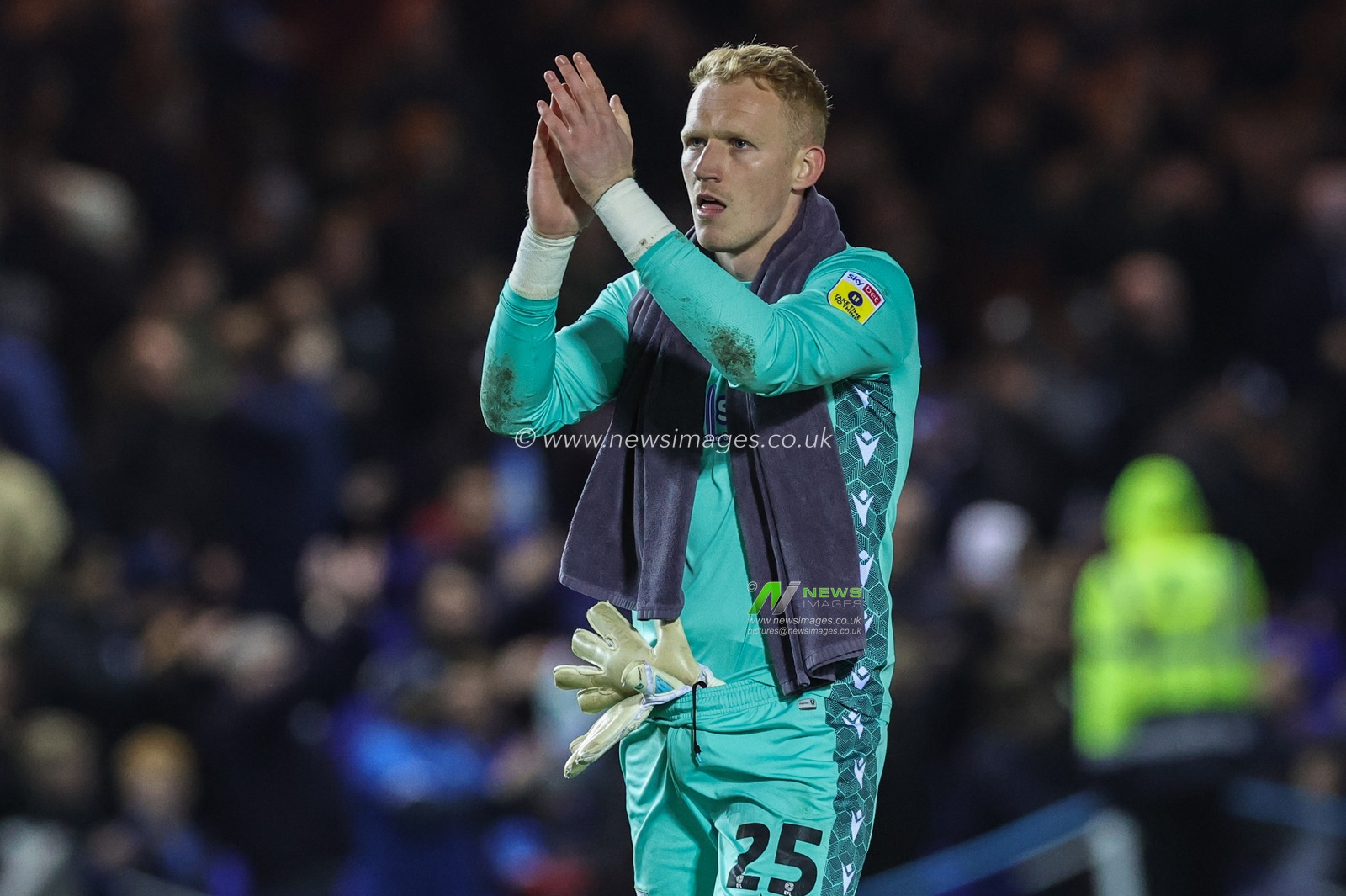 Cameron Dawson #25 of Sheffield Wednesday applauds the traveling fans during the Sky Bet League 1 Play-Offs match Peterborough vs Sheffield Wednesday at Weston Homes Stadium, Peterborough, United Kingdom, 12th May 2023

(Photo by Mark Cosgrove/News Images)