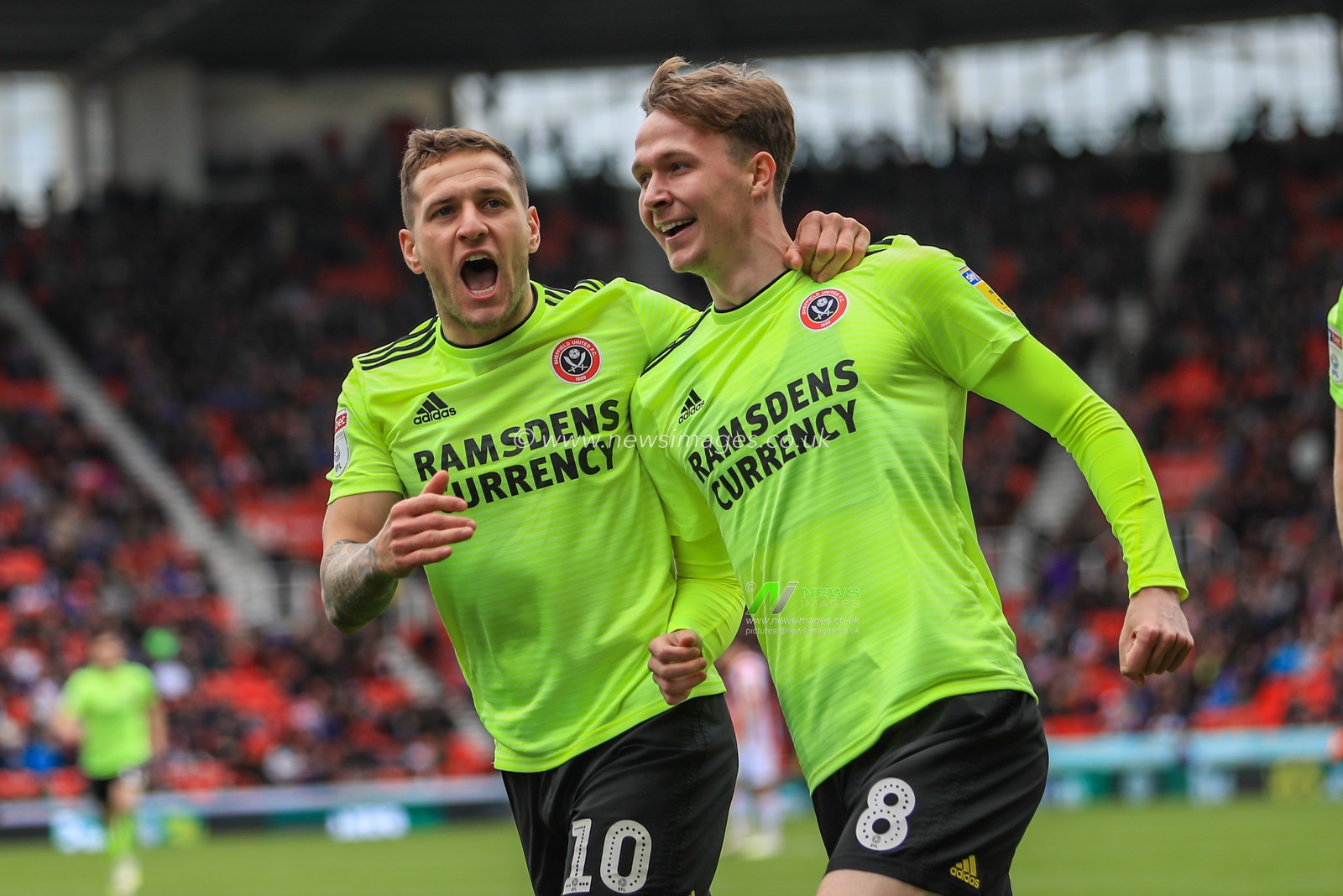 5th May 2019, Bet 365 Stadium, Stoke-on-Trent, England; Sky Bet Championship, Stoke City vs Sheffield United ; Kieran Dowell (08) of Sheffield United celebrates his goal to make it 1-1


Credit: Mark Cosgrove/News Images

English Football League images are subject to DataCo Licence