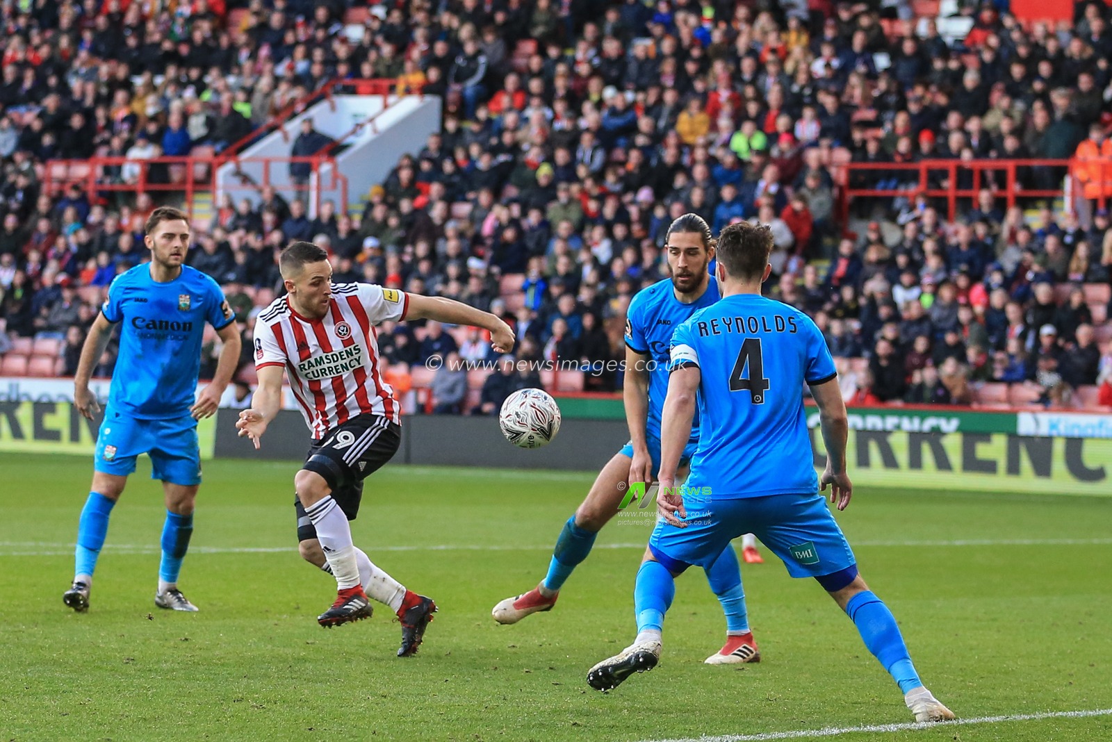6th January 2019, Bramall Lane, Sheffield, England ; The Emirates FA Cup, 3rd Round, Sheffield United vs Barnet Town : Conor Washington (39)  of Sheffield United has a shot deflected by Callum Reynolds of Barnet 

Credit: Mark Cosgrove/News Images

English Football League images are subject to DataCo Licence