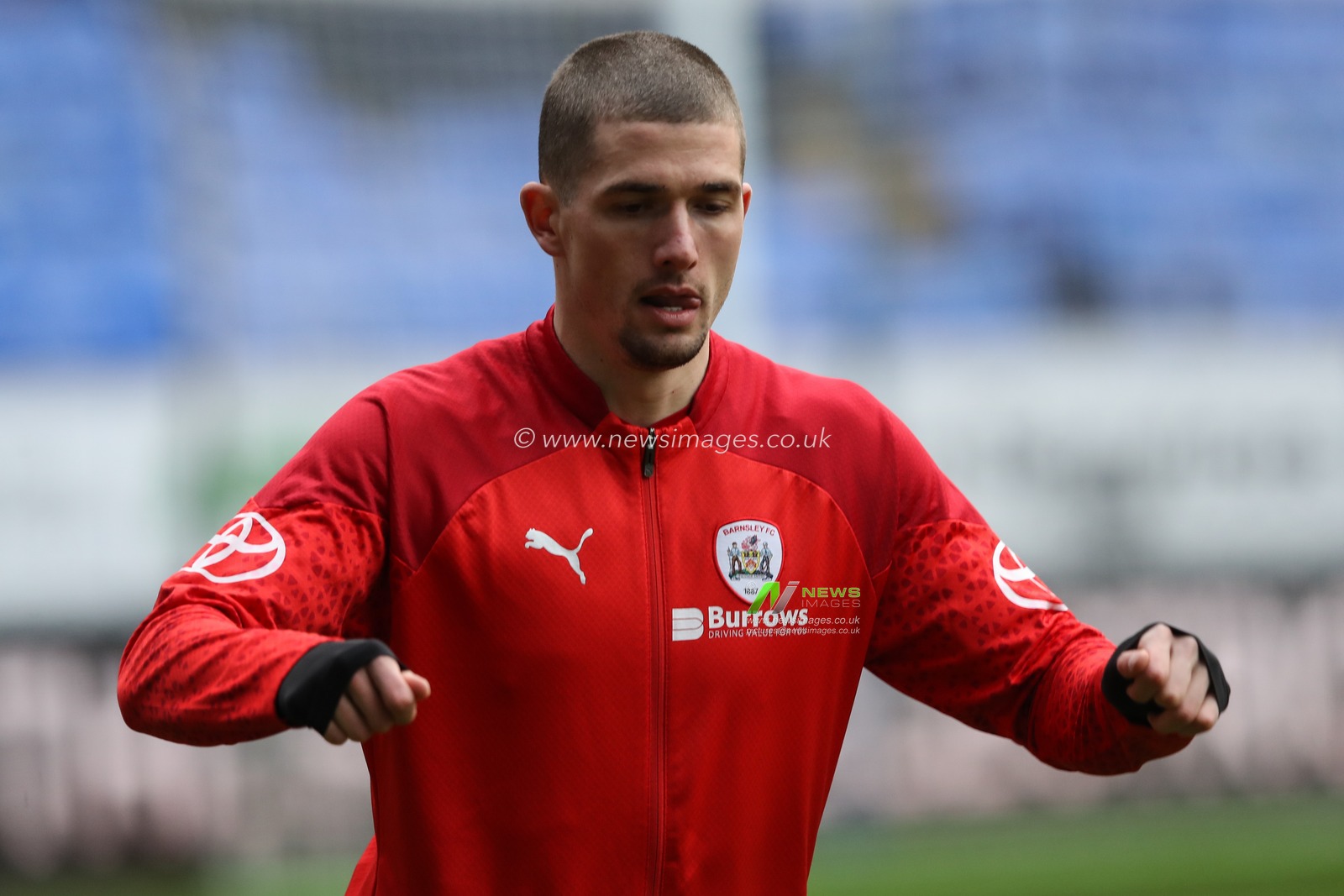 Max Watters of Barnsley in the pregame warmup session during the Sky Bet League 1 match Bolton Wanderers vs Barnsley at Toughsheet Community Stadium, Bolton, United Kingdom, 3rd February 2024

(Photo by Alfie Cosgrove/News Images)