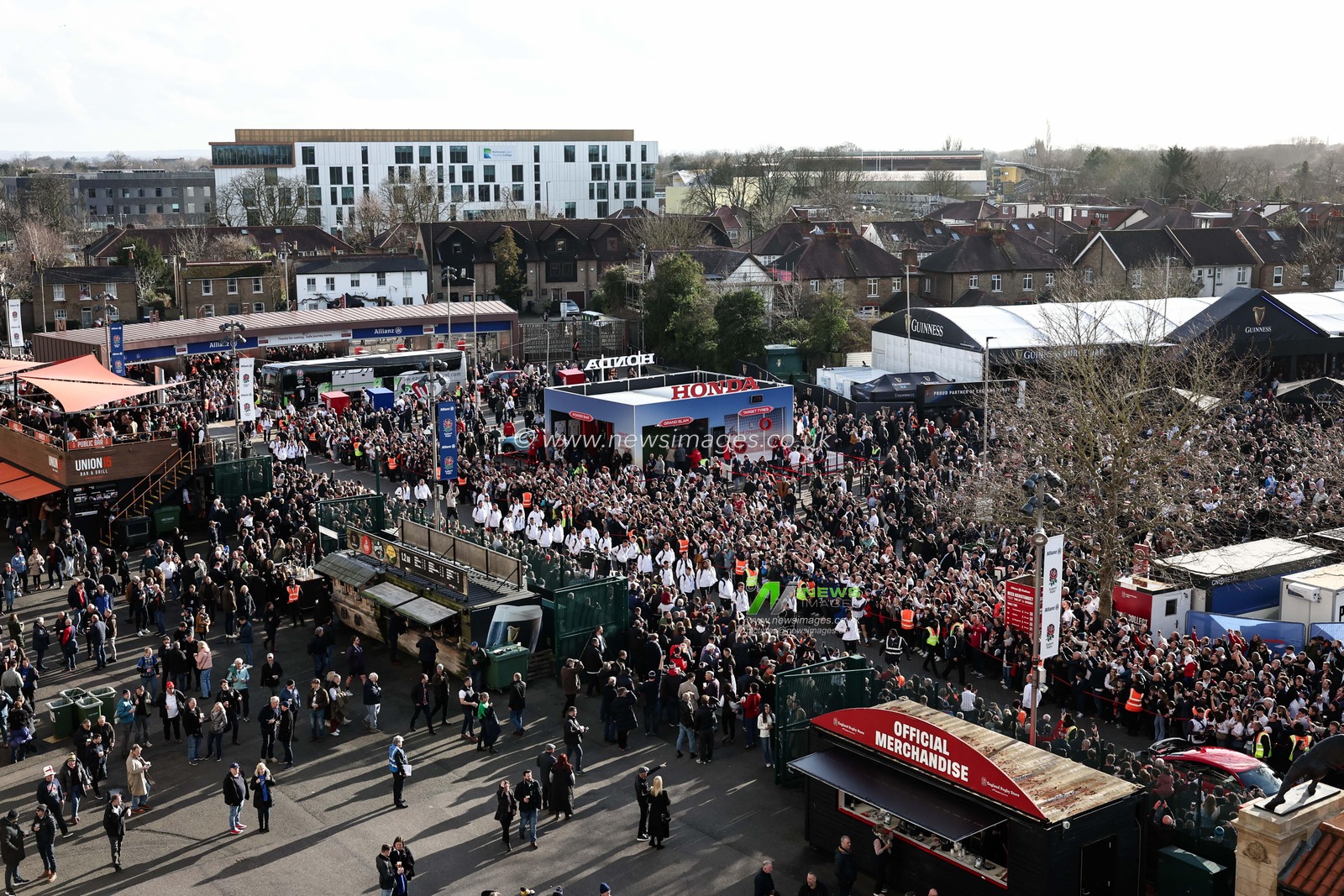 England players arrive during the 2025 Guinness 6 Nations match England vs Scotland at Allianz Stadium, Twickenham, United Kingdom, 22nd February 2025

(Photo by Mark Cosgrove/News Images)