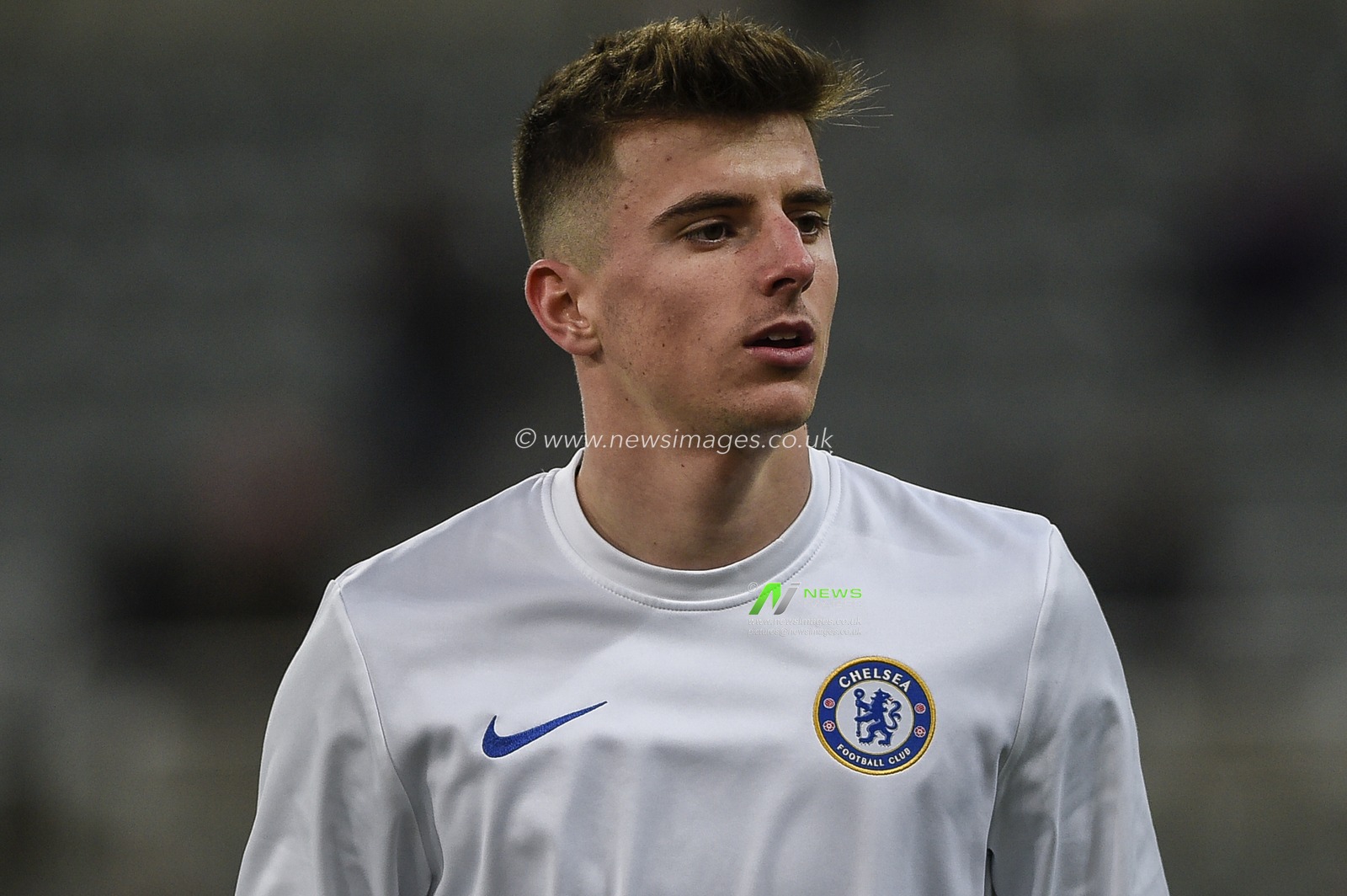 18th January 2020, St. James's Park, Newcastle, England; Premier League, Newcastle United v Chelsea : Mason Mount (19) of Chelsea during the pre-game warmup

Credit: Iam Burn/News Images