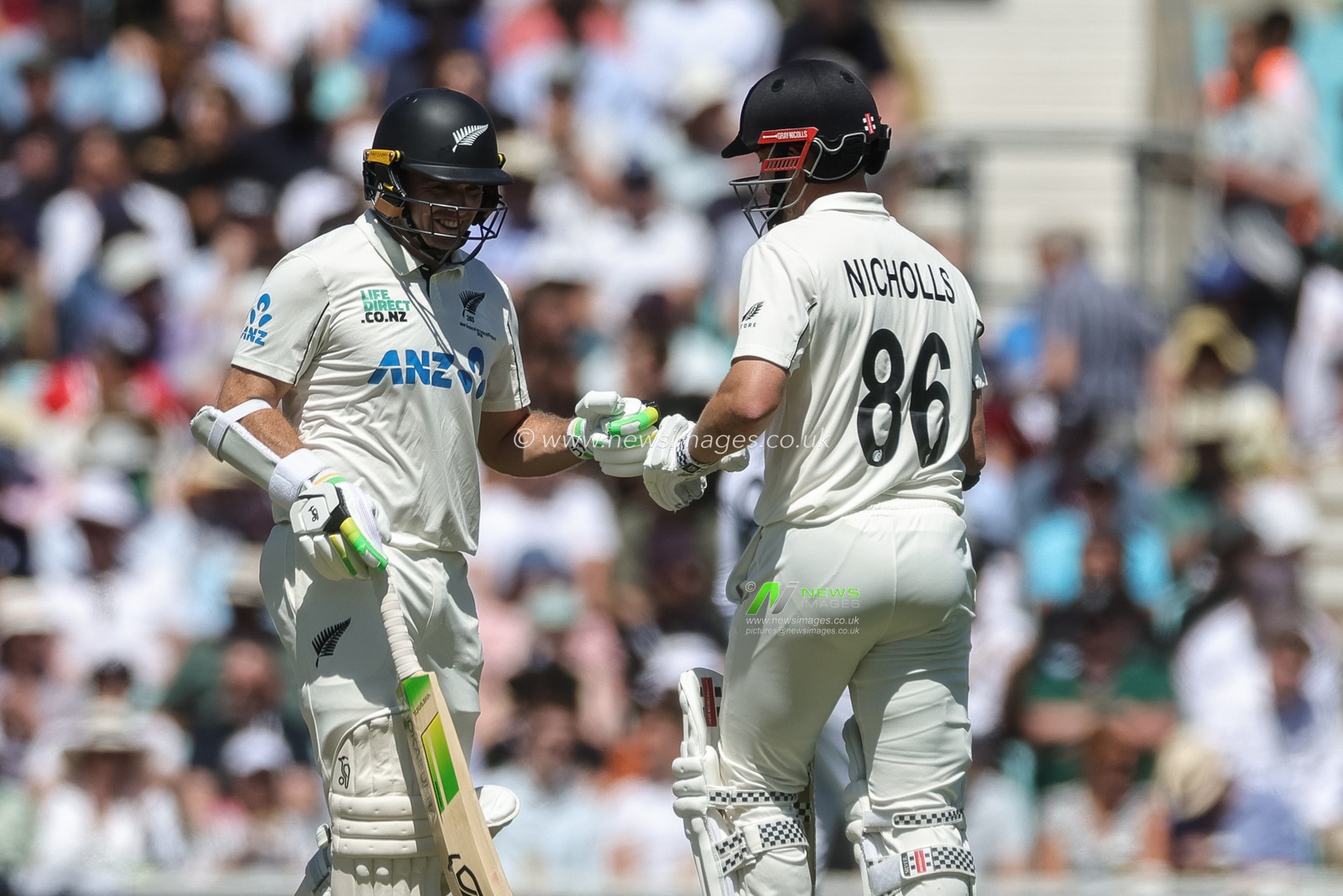 New Zealand captain Tom Latham bumps fists with Henry Nicholls of New Zealand after hitting a boundary during the 2nd Rothesay Test Match Day 1 match England vs New Zealand at The Kia Oval, London, United Kingdom on 17 June 2026

(Photo by Mark Cosgrove/News Images)