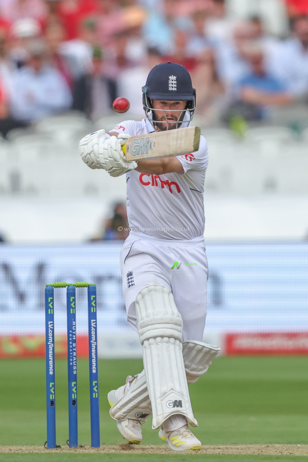 Ben Duckett of England hooks the ball and is caught out by David Warner of Australia during the LV= Insurance Ashes Test Series Second Test Day 2 England v Australia at Lords, London, United Kingdom, 29th June 2023

(Photo by Mark Cosgrove/News Images)