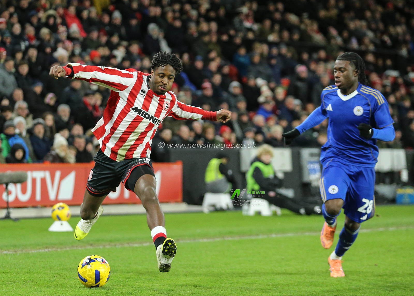 Andre Brooks of Sheffield United in action during the Sky Bet Championship match Sheffield United vs Leicester City at Bramall Lane, Sheffield, United Kingdom, 1st January 2026

(Photo by Richard Bierton/News Images)

*** GER AUT SUI OUT ***