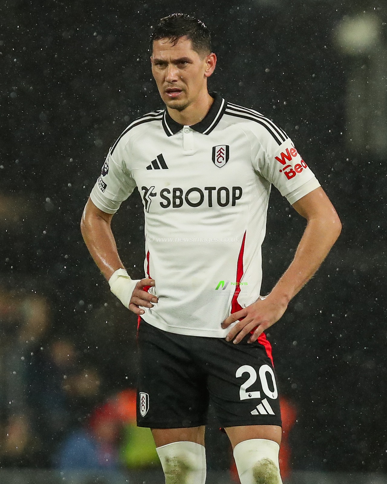 Sasa Lukic of Fulham looks on during the Premier League match Fulham vs Wolverhampton Wanderers at Craven Cottage, London, United Kingdom, 23rd November 2024

(Photo by Izzy Poles/News Images)