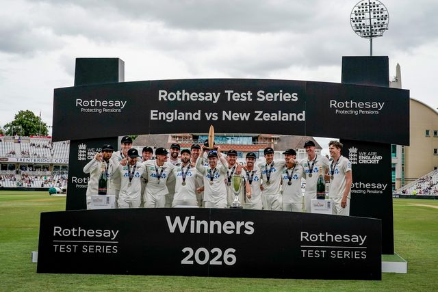 New Zealand captain Tom Latham and the New Zealand players lei the Trophy after winning the series 1-2 during the 3rd Rothesay Test Match Day 5 match England vs New Zealand at Trent Bridge, Nottingham, United Kingdom on 29 June 2026

(Photo by Maynard Manyowa/News Images)