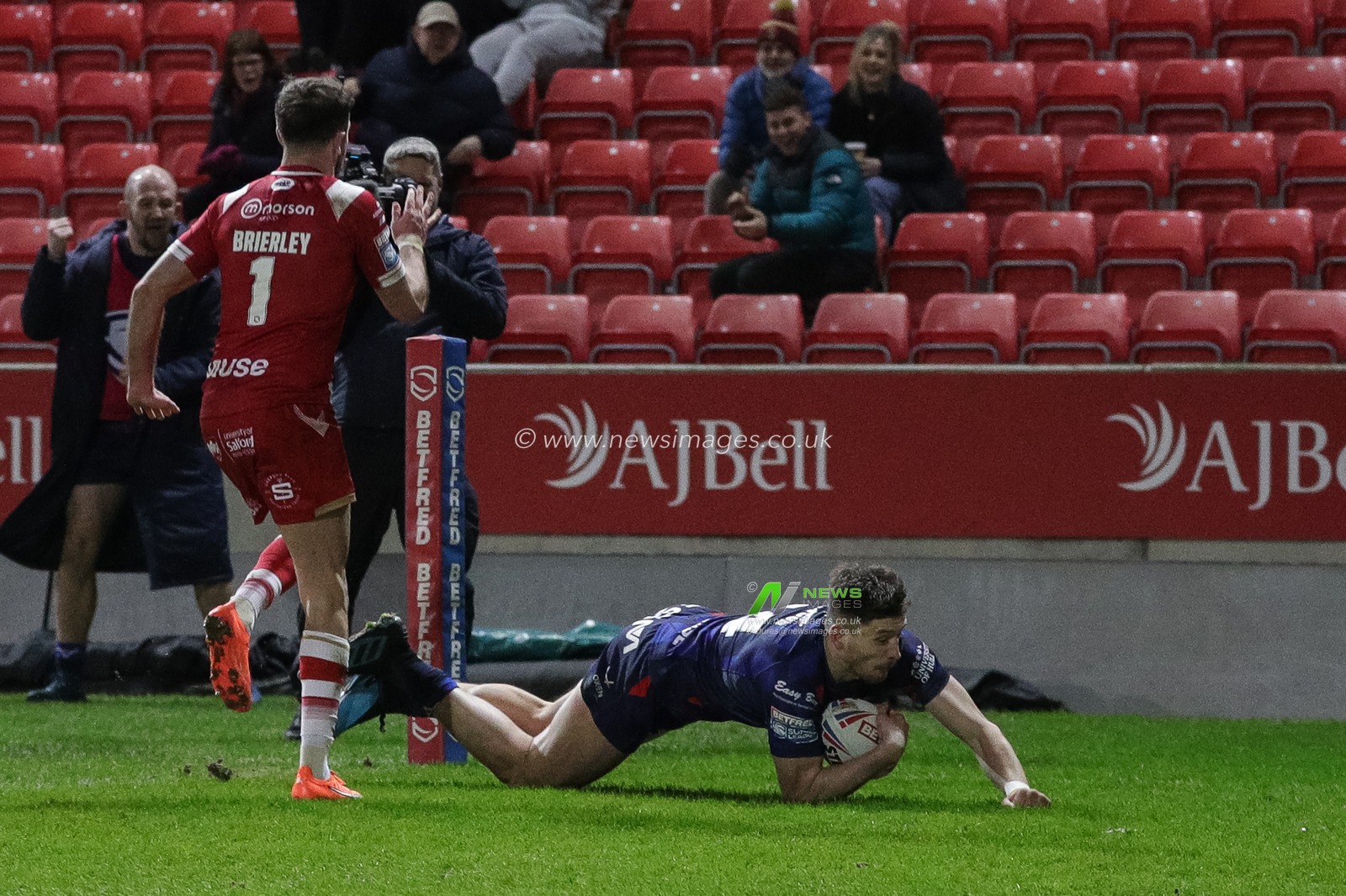 Sam Wood #24 of Hull KR goes over for a try and makes the score 10-14 during the Betfred Super League Round 2 match Salford Red Devils vs Hull KR at AJ Bell Stadium, Eccles, United Kingdom, 23rd February 2023

(Photo by James Heaton/News Images)