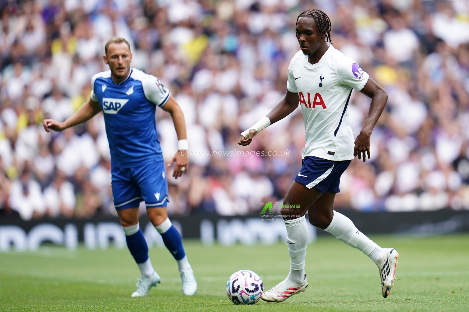 Mathys Tel of Tottenham Hotspur with the ball during the pre-season friendly match Tottenham Hotspur vs Hoffenheim at Tottenham Hotspur Stadium, London, United Kingdom on 15 August 2026

(Photo by Harvey Murphy/News Images)