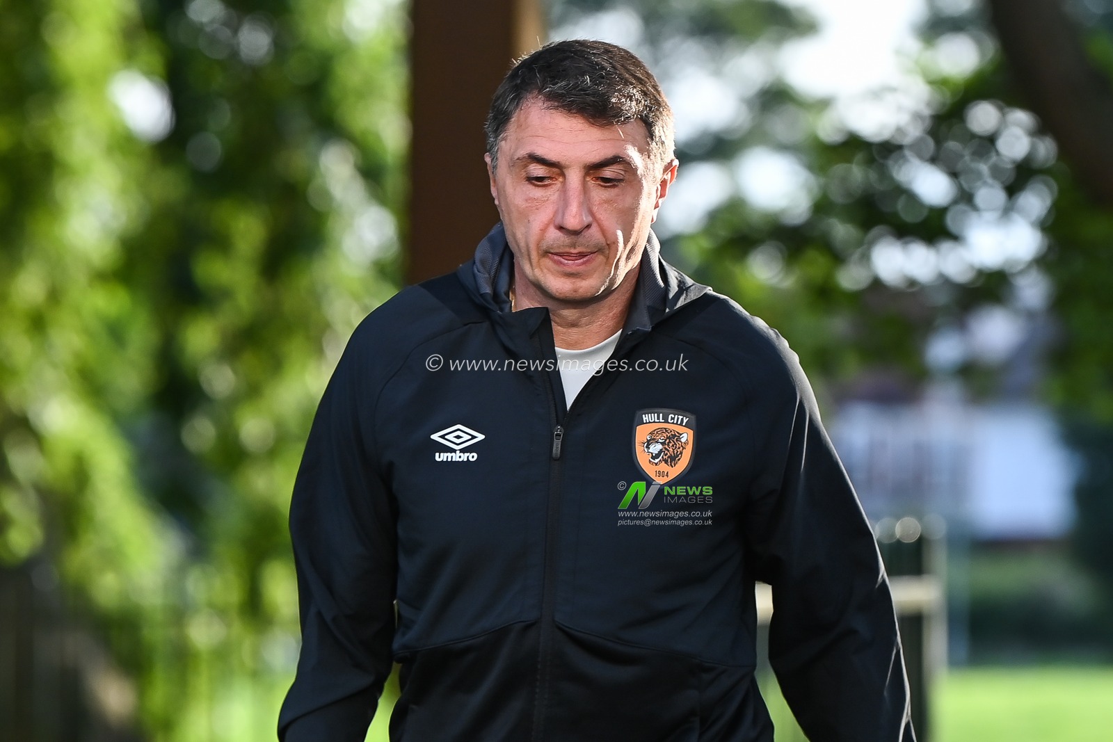 Shota Arveladze Manager of Hull City arrives ahead of the Sky Bet Championship match Hull City vs Stoke City at MKM Stadium, Hull, United Kingdom, 13th September 2022

(Photo by Craig Thomas/News Images)