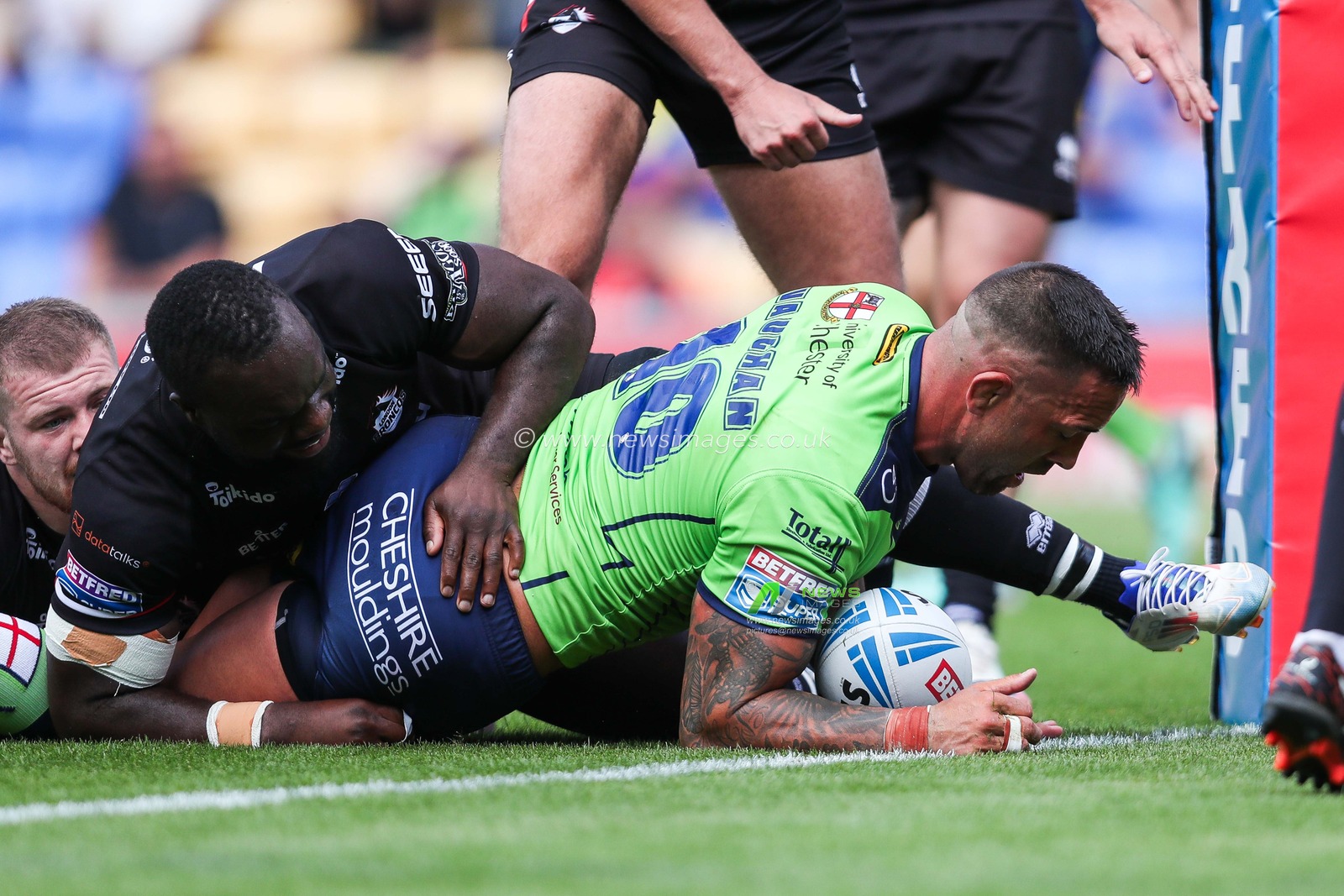 Paul Vaughan of Warrington Wolves goes over for a try during the Betfred Super League Round 21 match London Broncos vs Warrington Wolves at Plough Lane, Wimbledon, United Kingdom, 11th August 2024

(Photo by Izzy Poles/News Images)