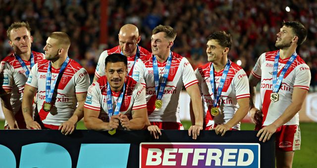 Jez Litten, Mikey Lewis, Sausao Sue, Dean Hadley, Jack Broadbent, Artur Morgue and Oliver Gildart of Hull KR after the Betfred Super League round 27 match Hull KR vs Warrington Wolves at Sewell Group Craven Park, Kingston upon Hull, United Kingdom, 18th September 2025

(Photo by Sam Eaden/News Images)