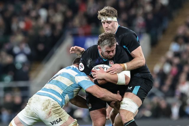 Will Stuart of England is tackled by Marcos Kremer of Argentina during the Quilter Nations Series 2025 match England vs Argentina at Allianz Stadium, Twickenham, United Kingdom, 23rd November 2025

(Photo by Mark Cosgrove/News Images)

*** GER AUT SUI OUT ***