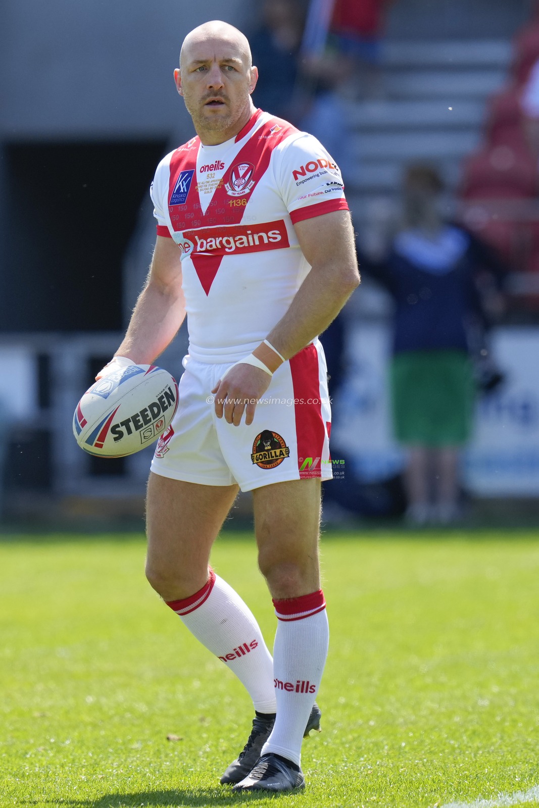 James Roby #9 of St. Helens during the Betfred Super League Round 12 match St Helens vs Salford Red Devils at Totally Wicked Stadium, St Helens, United Kingdom, 13th May 2023

(Photo by Steve Flynn/News Images)