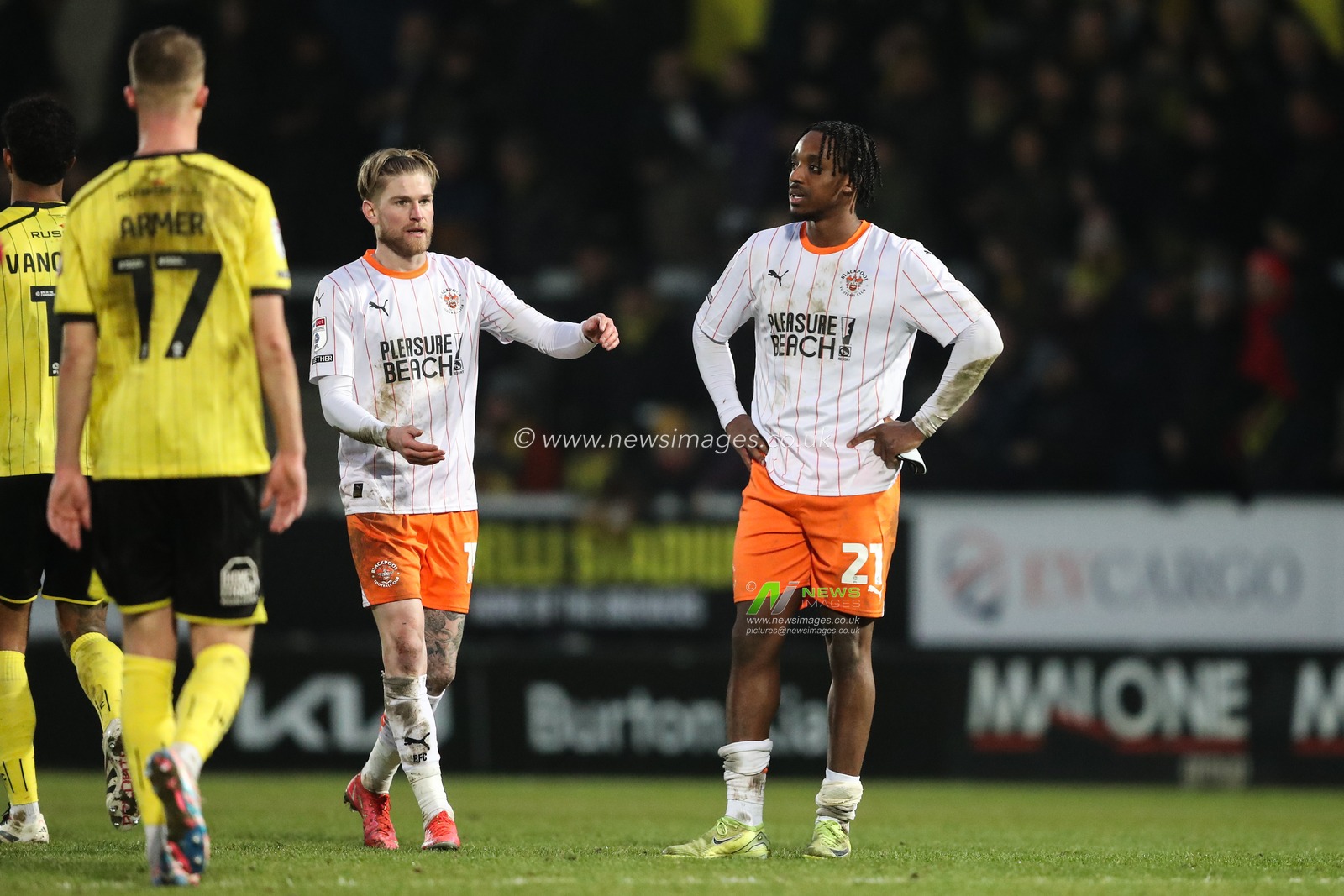Niall Ennis of Blackpool reacts after the Sky Bet League 1 match Burton Albion vs Blackpool at Pirelli Stadium, Burton upon Trent, United Kingdom, 8th February 2025

(Photo by Gareth Evans/News Images)